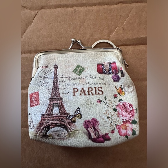 Paris Themed White Coin Purse - Picture 3 of 5